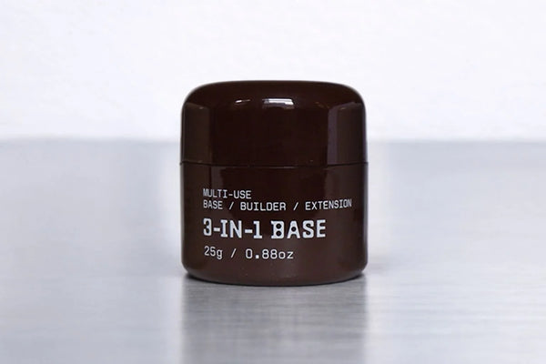 By En 3-in-1 Base Gel