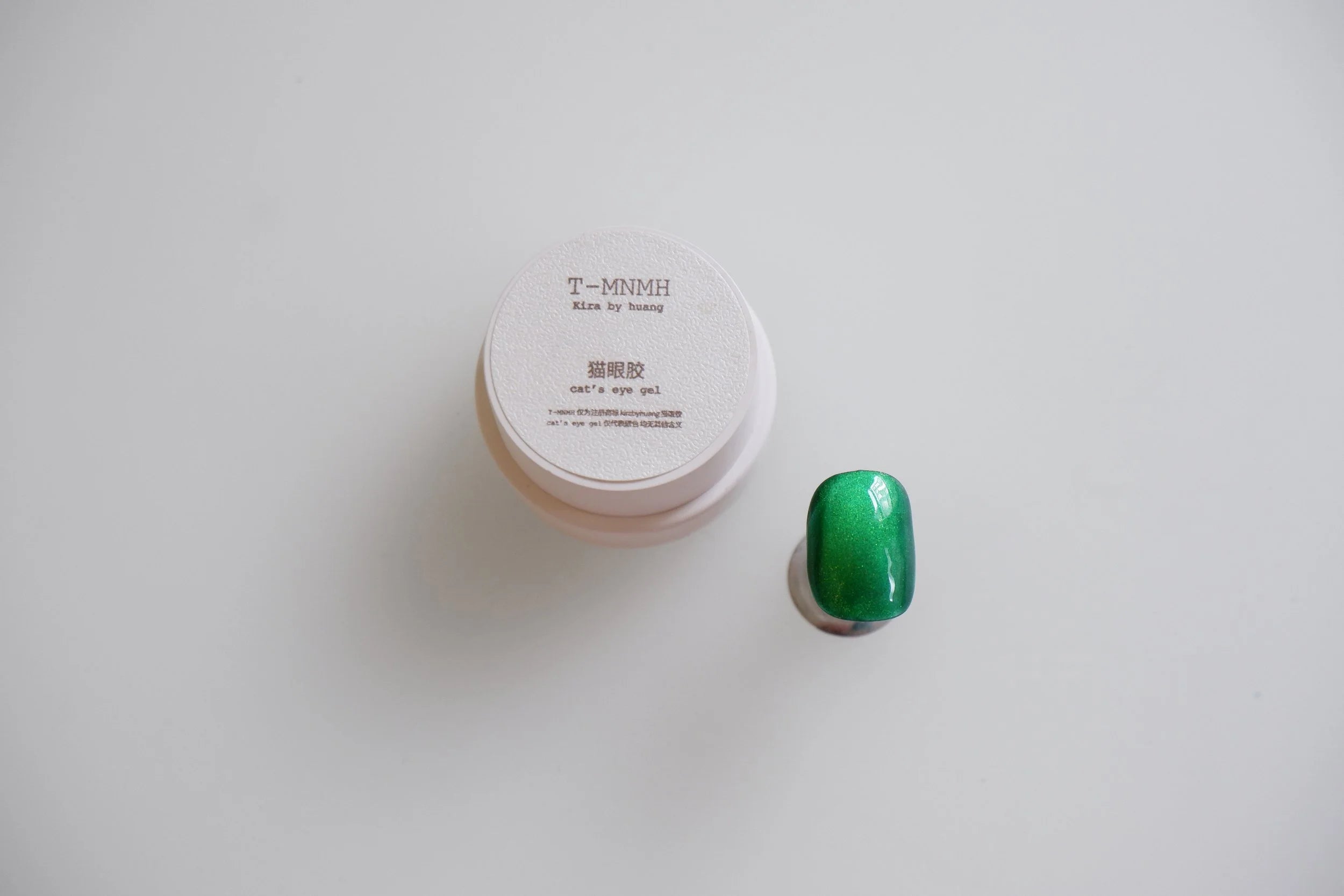 Kira by Huang Magnet Gel - CS70 Green